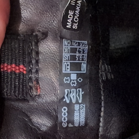 Ecco Women's Tredtray Chelsea Burgundy Red Leather Ankle Boots size 40 - Picture 3 of 7